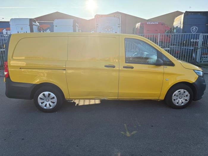 Mercedes Vito 1.6 109 CDI 16V Sloopvoertuig (2016, Geel)