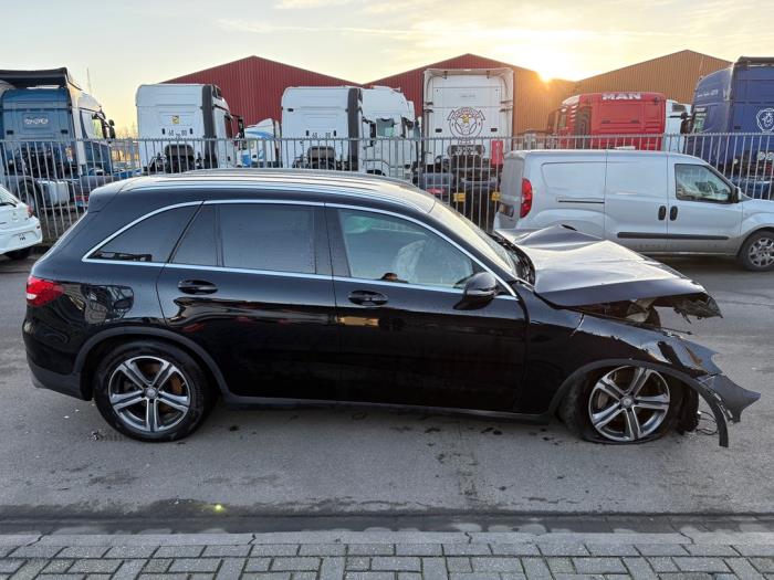 Mercedes GLC 2.2 250d 16V BlueTEC 4-Matic Sloopvoertuig (2016, Zwart)