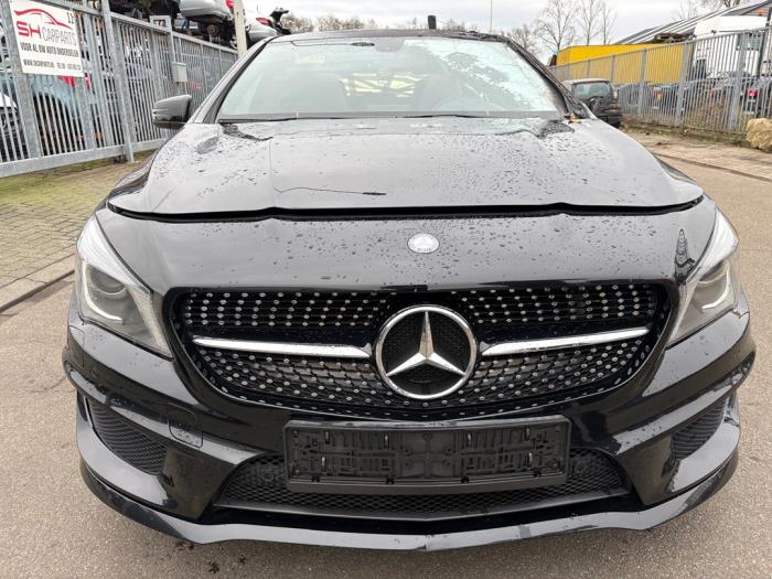 Mercedes CLA 1.6 CLA-200 16V Sloopvoertuig (2014, Zwart)