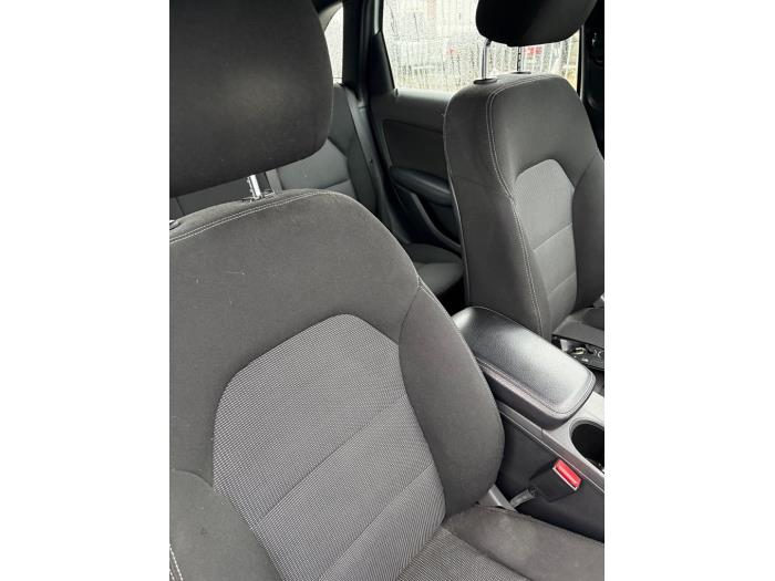 Mercedes B 1.6 B-180 BlueEFFICIENCY Turbo 16V Sloopvoertuig (2012, 761)