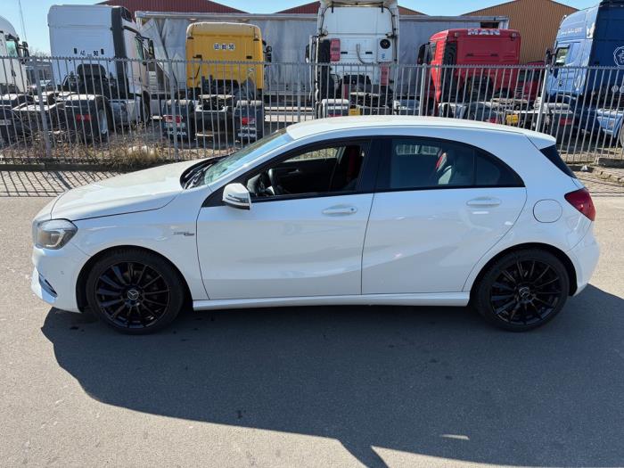 Mercedes A 1.6 A-180 16V Sloopvoertuig (2013, Wit)