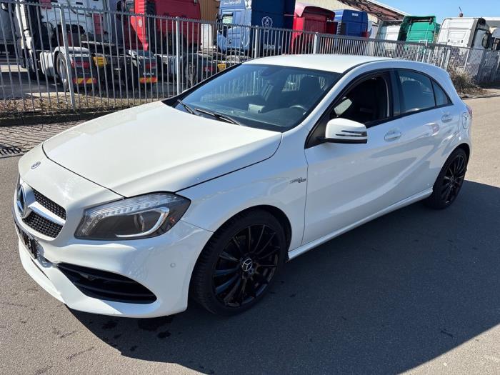 Mercedes A 1.6 A-180 16V Sloopvoertuig (2013, Wit)