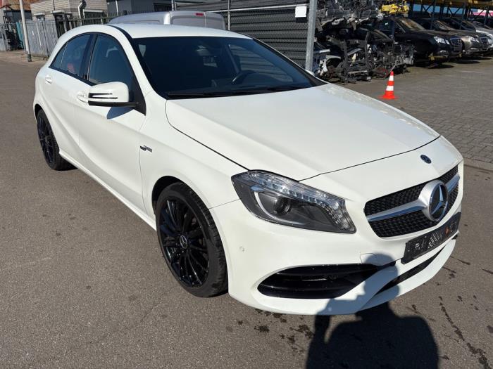 Mercedes A 1.6 A-180 16V Sloopvoertuig (2013, Wit)