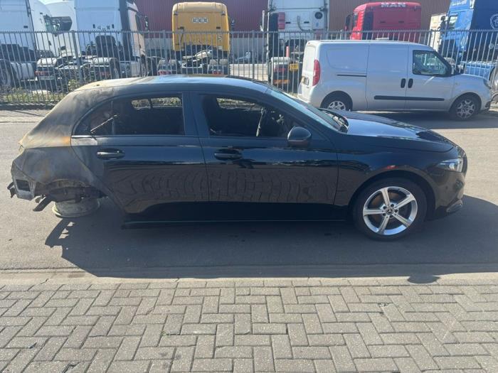 Mercedes A 1.3 A-200 Turbo 16V Sloopvoertuig (2018, Zwart)