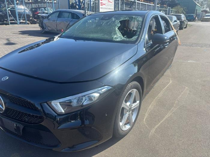 Mercedes A 1.3 A-200 Turbo 16V Sloopvoertuig (2018, Zwart)