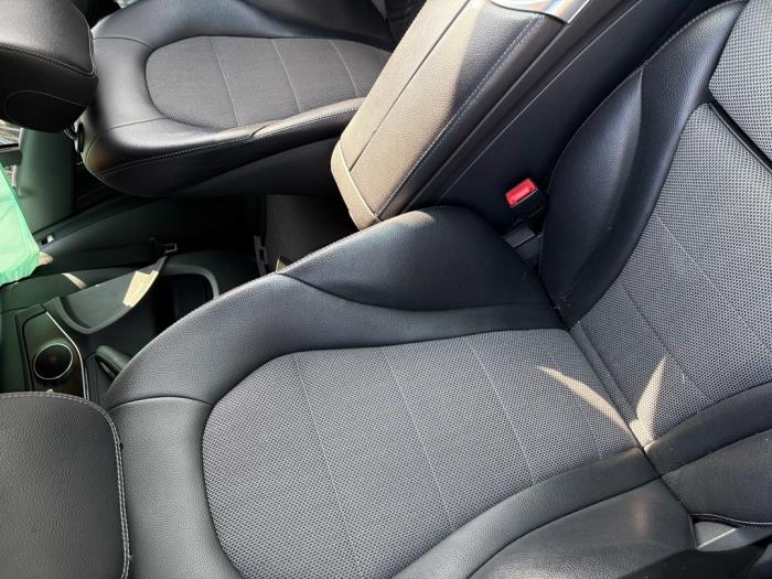 Mercedes C Estate C-220 CDI BlueTEC, C-220 d 2.2 16V Sloopvoertuig (2014, Zwart)