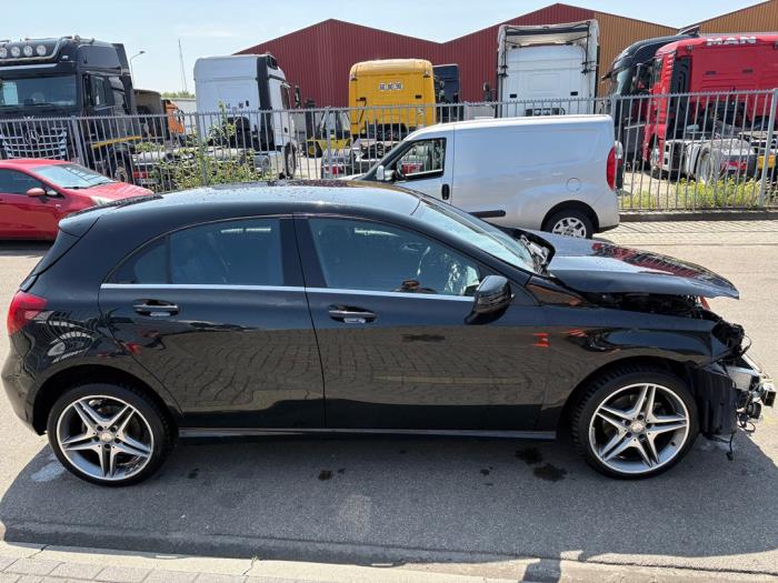 Mercedes A 1.6 A-180 16V Sloopvoertuig (2016, Zwart)
