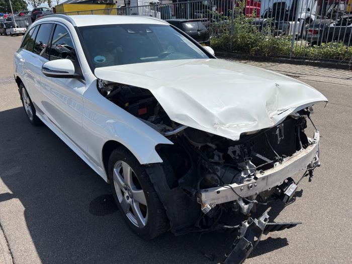 Mercedes C Estate C-180 1.6 16V BlueEfficiency Sloopvoertuig (2016, Wit)