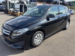 Mercedes B 1.6 B-180 BlueEFFICIENCY Turbo 16V  (Sloop)
