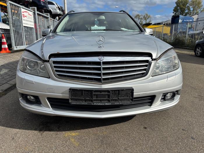 Mercedes C Estate 2.2 C-200 CDI 16V BlueEFFICIENCY Sloopvoertuig (2010, Zilver)