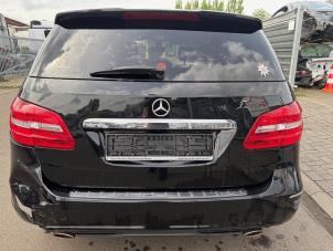 Mercedes B 2.0 B-250 BlueEFFICIENCY Turbo 16V Sloopvoertuig (2013, Zwart)