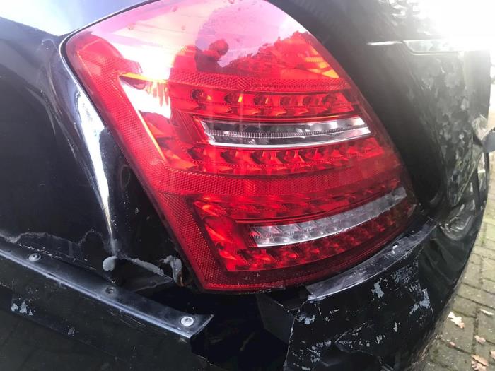 Mercedes S 3.0 S-350 CDI 24V 4-Matic Sloopvoertuig (2010, Metallic, Zwart)