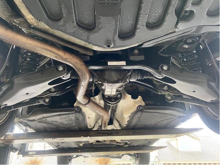 Mercedes E E-220 CDI 16V BlueEfficiency,BlueTEC Sloopvoertuig (2010, Metallic, Zilvergrijs)