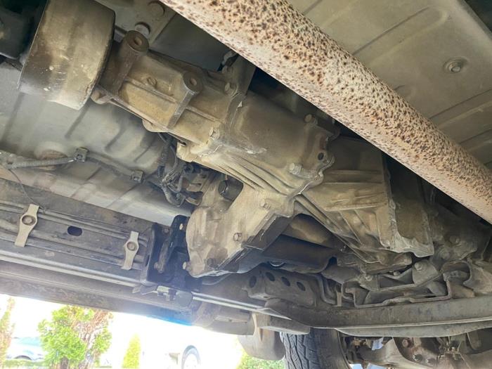 Mitsubishi L-200 2.5 DI-D 4x4 Sloopvoertuig (2009, Grijs)