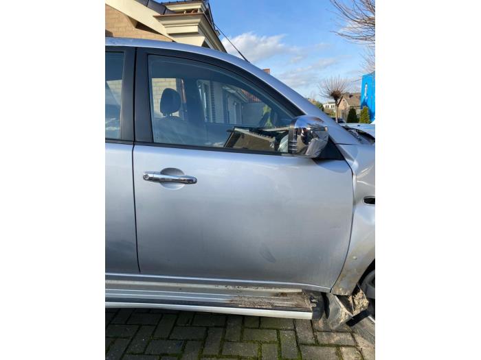 Mitsubishi L-200 2.5 DI-D 4x4 Sloopvoertuig (2009, Grijs)