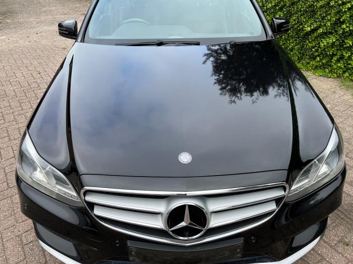 Mercedes E E-250 CDI 16V BlueEfficiency,BlueTec Sloopvoertuig (2013, Metallic, Zwart)