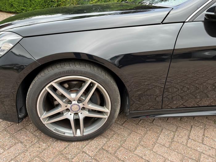 Mercedes E E-250 CDI 16V BlueEfficiency,BlueTec Sloopvoertuig (2013, Metallic, Zwart)