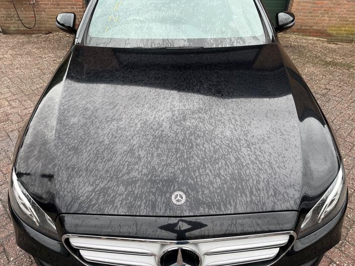 Mercedes E E-220d 2.0 Turbo 16V Sloopvoertuig (2017, Metallic, Zwart)