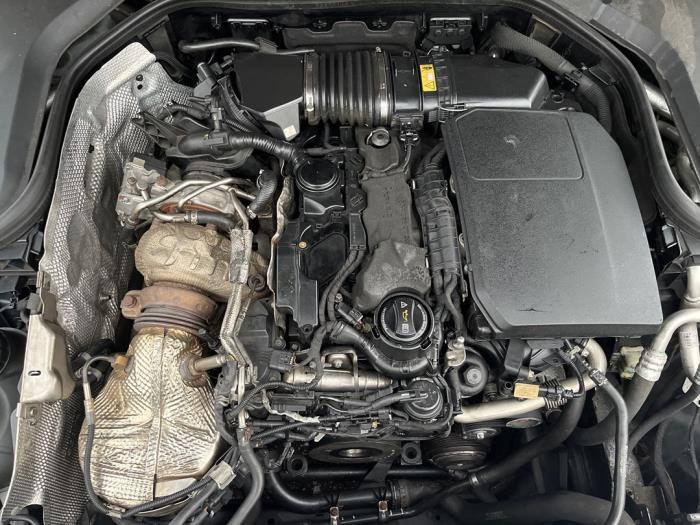 Mercedes E E-220d 2.0 Turbo 16V Sloopvoertuig (2017, Metallic, Zwart)