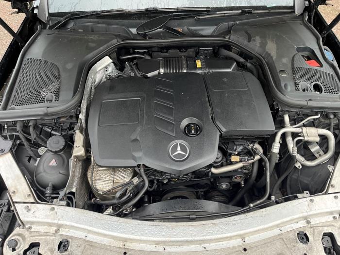 Mercedes E E-220d 2.0 Turbo 16V Sloopvoertuig (2017, Metallic, Zwart)