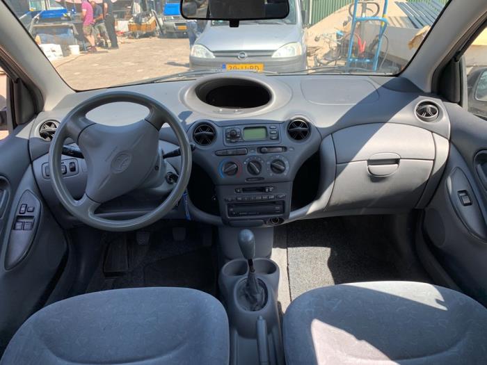 Toyota Yaris 1.3 16V VVT-i Sloopvoertuig (2000, Blauw)
