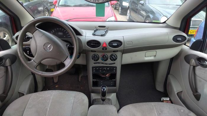 Mercedes A 1.6 A-160 Sloopvoertuig (2000, Rood)