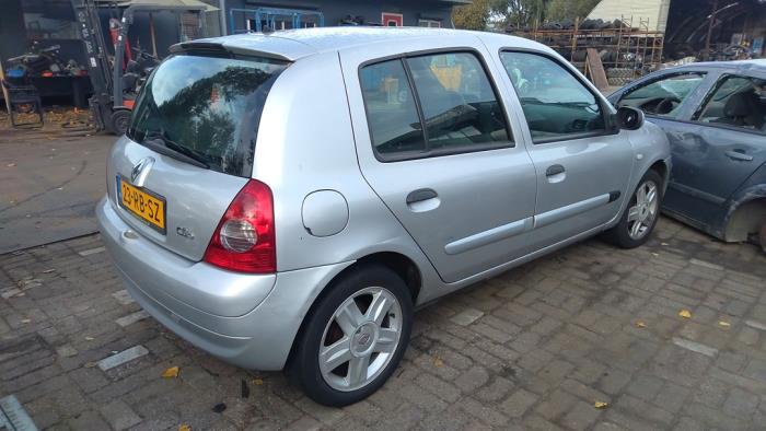 Renault Clio II 1.2 16V Sloopvoertuig (2005, Grijs)