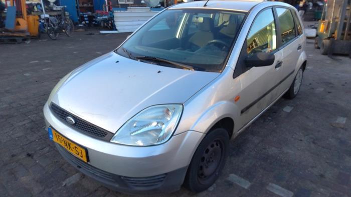 Ford Fiesta 5 1.4 16V Sloopvoertuig (2003, Grijs)