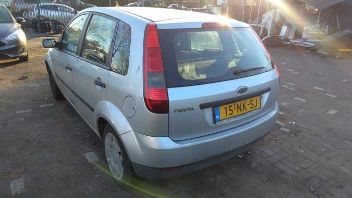 Ford Fiesta 5 1.4 16V Sloopvoertuig (2003, Grijs)