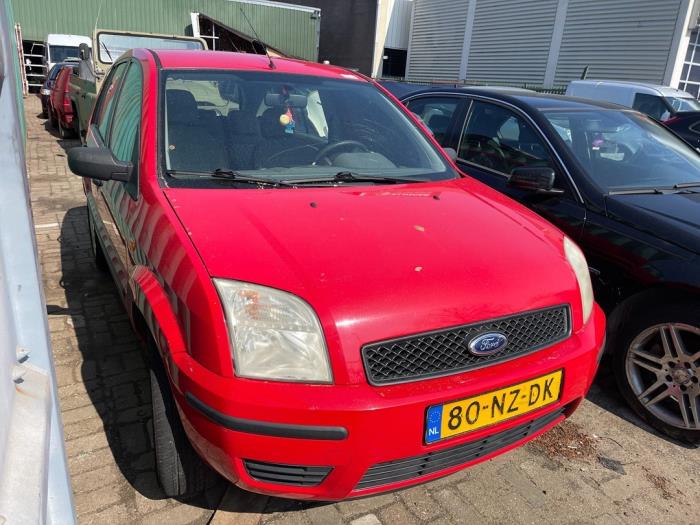 Ford Fusion 1.4 16V Sloopvoertuig (2004, Rood)