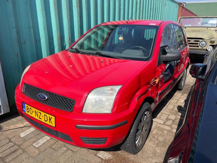 Ford Fusion 1.4 16V Sloopvoertuig (2004, Rood)