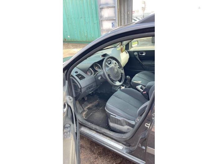 Renault Megane II Grandtour 1.6 16V Sloopvoertuig (2006, Grijs)