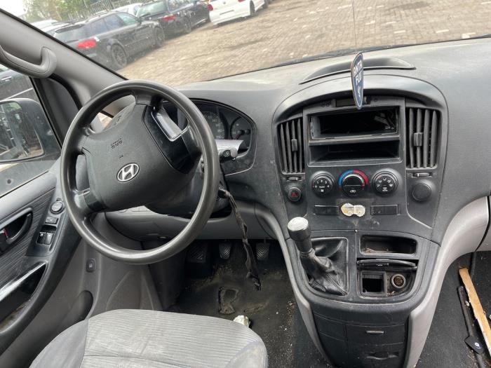 Hyundai H-300 2.5 CRDi Sloopvoertuig (2009, Graniet)