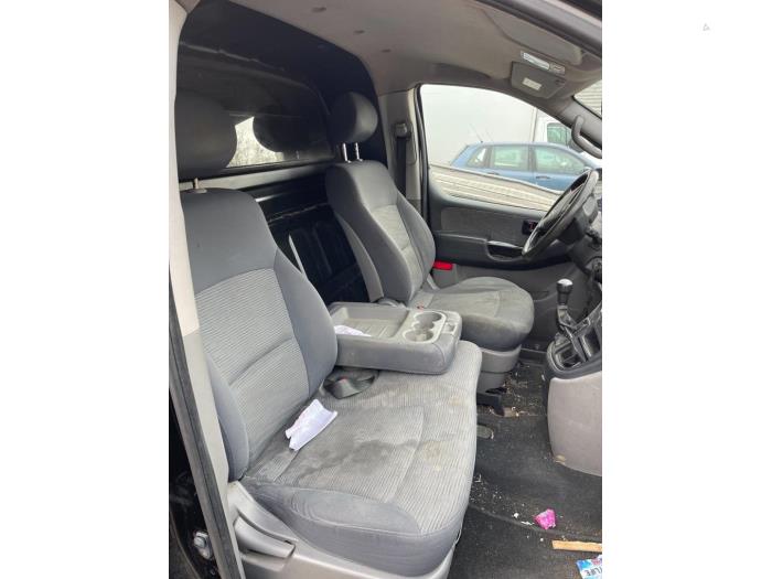 Hyundai H-300 2.5 CRDi Sloopvoertuig (2009, Graniet)