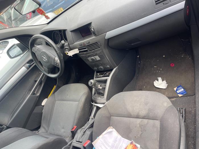 Opel Astra H SW 1.4 16V Twinport Sloopvoertuig (2006, Grijs)