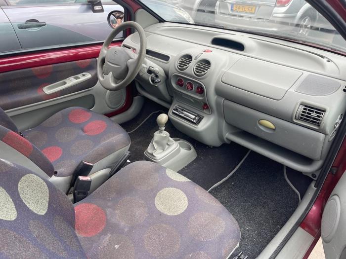 Renault Twingo 1.2 Sloopvoertuig (2002, Rood)