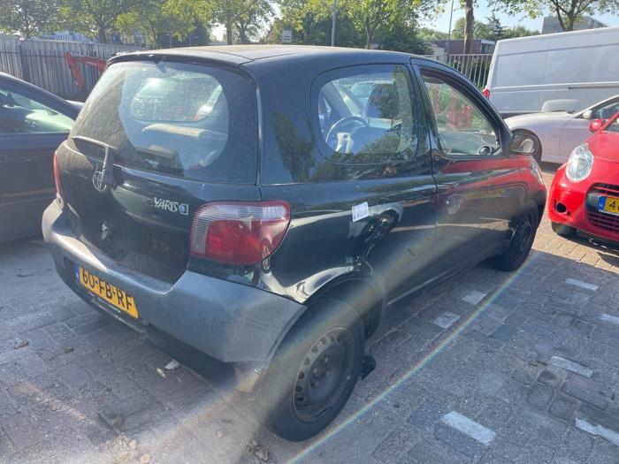 Toyota Yaris 1.0 16V VVT-i Sloopvoertuig (2000, Zwart)