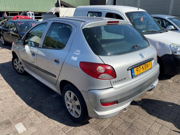 Peugeot 206+ 1.1 XR,XS Sloopvoertuig (2009, Grijs)