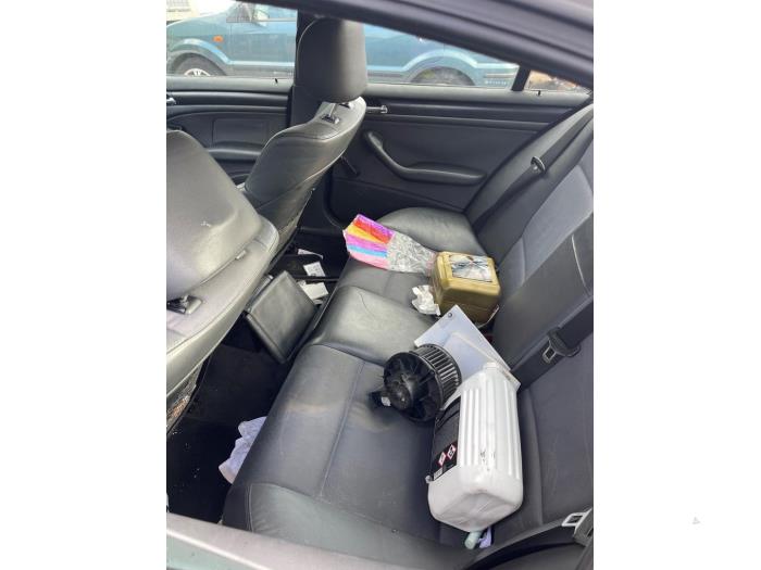 BMW 3 serie 316i 16V Sloopvoertuig (2004, Donker, Blauw)