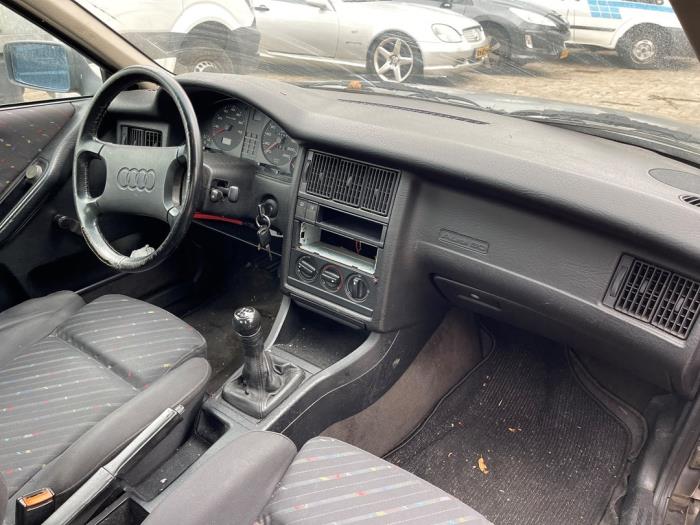 Audi 80 1.8 i Sloopvoertuig (1991, Grijs)