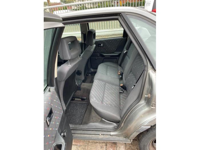 Audi 80 1.8 i Sloopvoertuig (1991, Grijs)