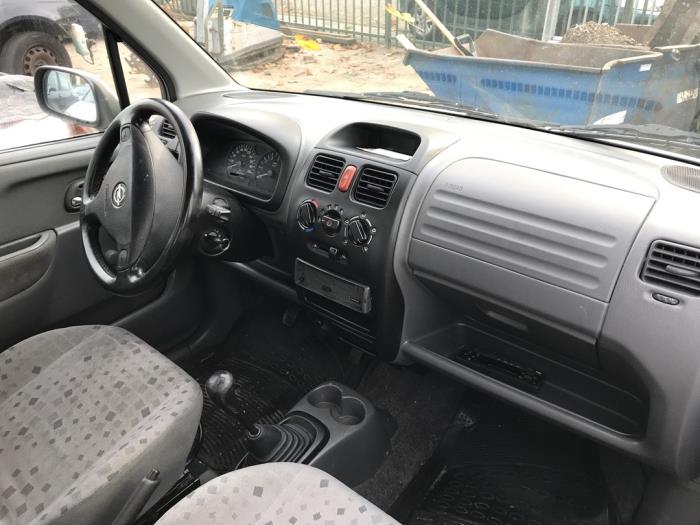 Opel Agila 1.2 16V Sloopvoertuig (2002, Grijs)