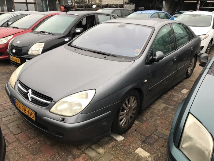 Citroen C5 I Berline 2.0 16V Sloopvoertuig (2004, Grijs)