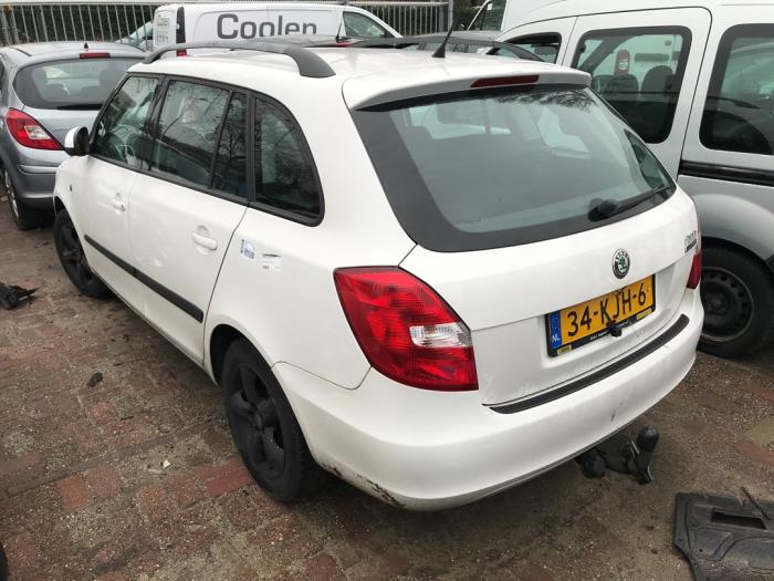 Skoda Fabia II Combi 1.4 TDI 80 Sloopvoertuig (2010, Wit)