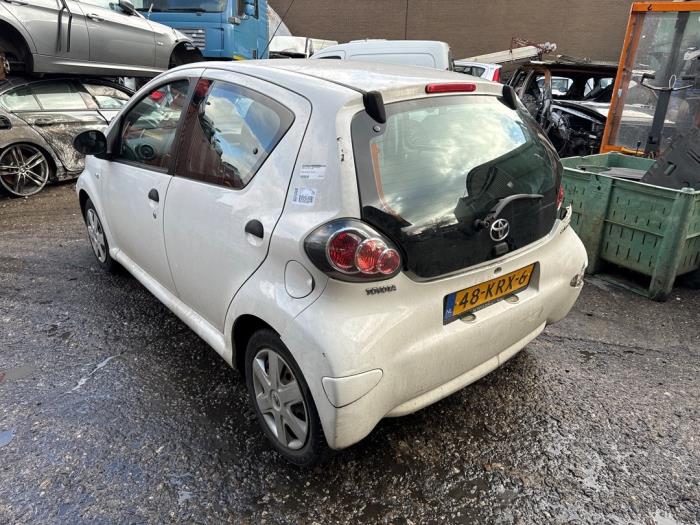 Toyota Aygo 1.0 12V VVT-i Sloopvoertuig (2010, Wit)