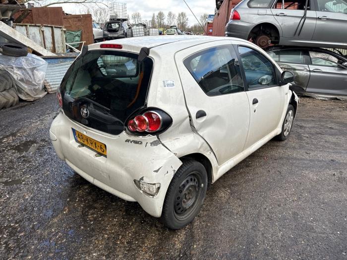 Toyota Aygo 1.0 12V VVT-i Sloopvoertuig (2010, Wit)