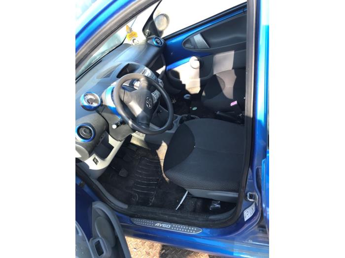 Toyota Aygo 1.0 12V VVT-i Sloopvoertuig (2009, Blauw)