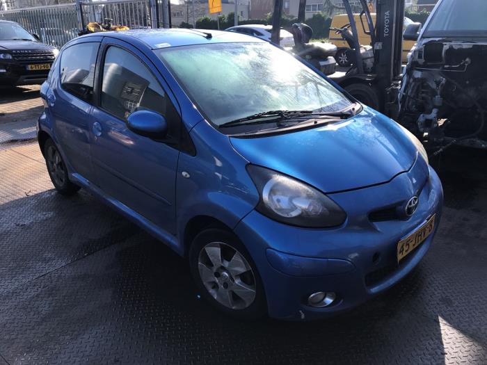Toyota Aygo 1.0 12V VVT-i Sloopvoertuig (2009, Blauw)