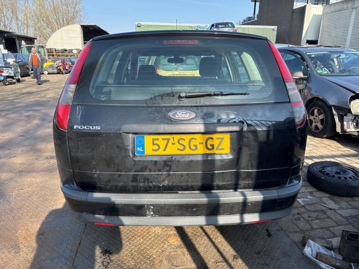 Ford Focus 2 Wagon 1.6 16V Sloopvoertuig (2006, Zwart)