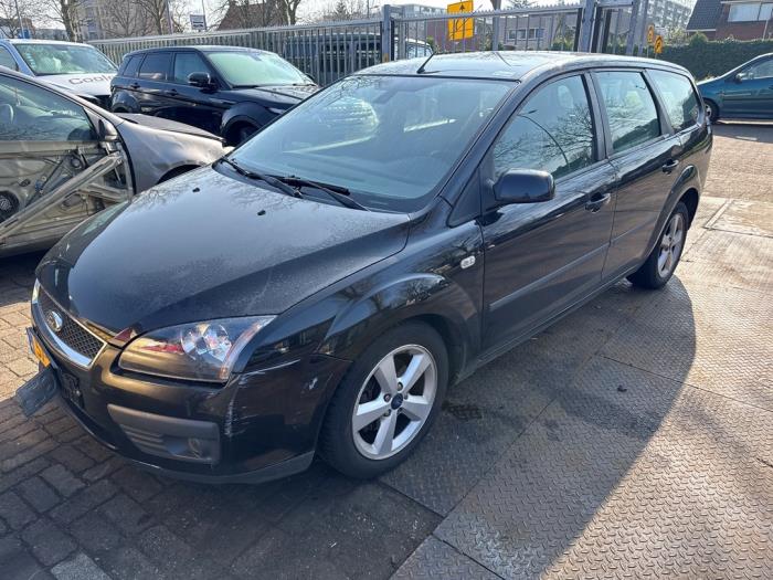 Ford Focus 2 Wagon 1.6 16V Sloopvoertuig (2006, Zwart)